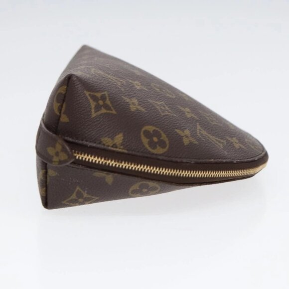LOUIS VUITTON Monogram Trousse Demi Ronde Cosmetic Pouch M47520 LV Auth 86597 - Picture 6 of 16